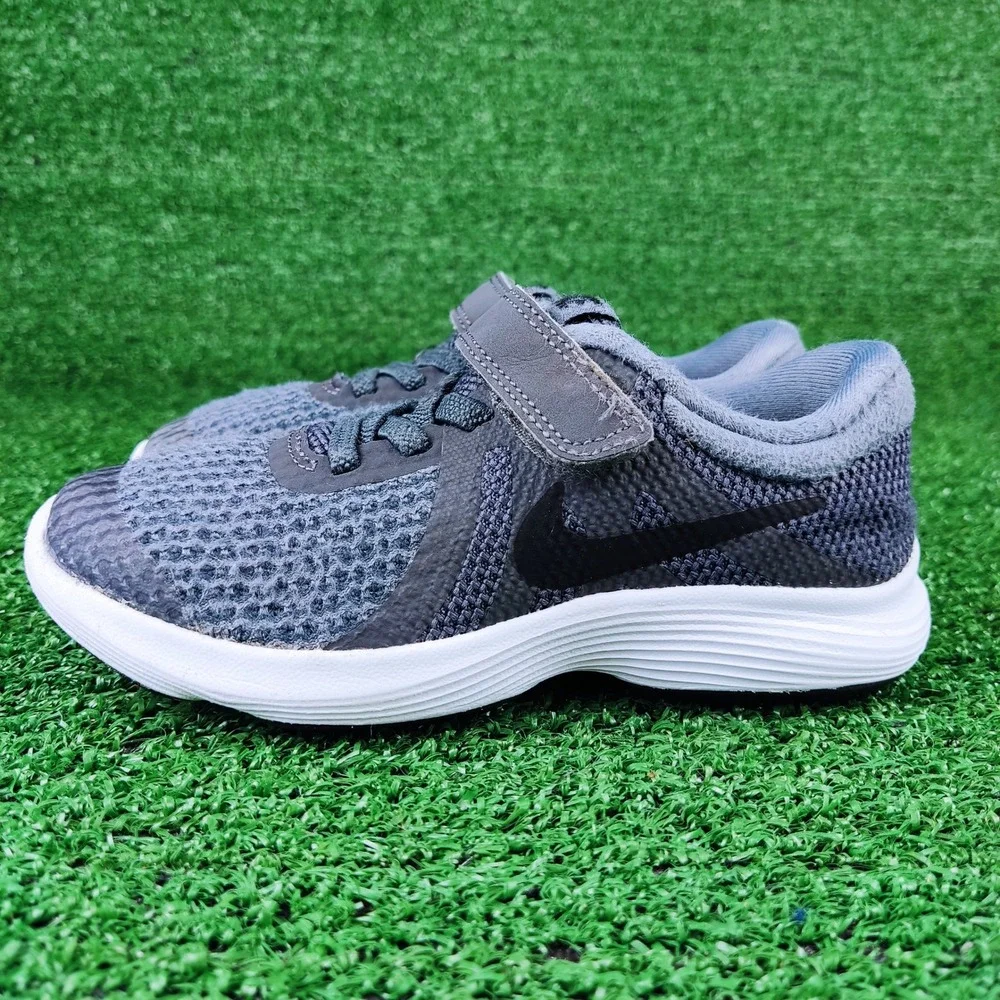 Nike revolution sneakers